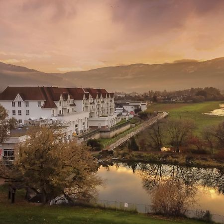 Prestige Harbourfront Resort, Worldhotels Luxury Salmon Arm Luaran gambar