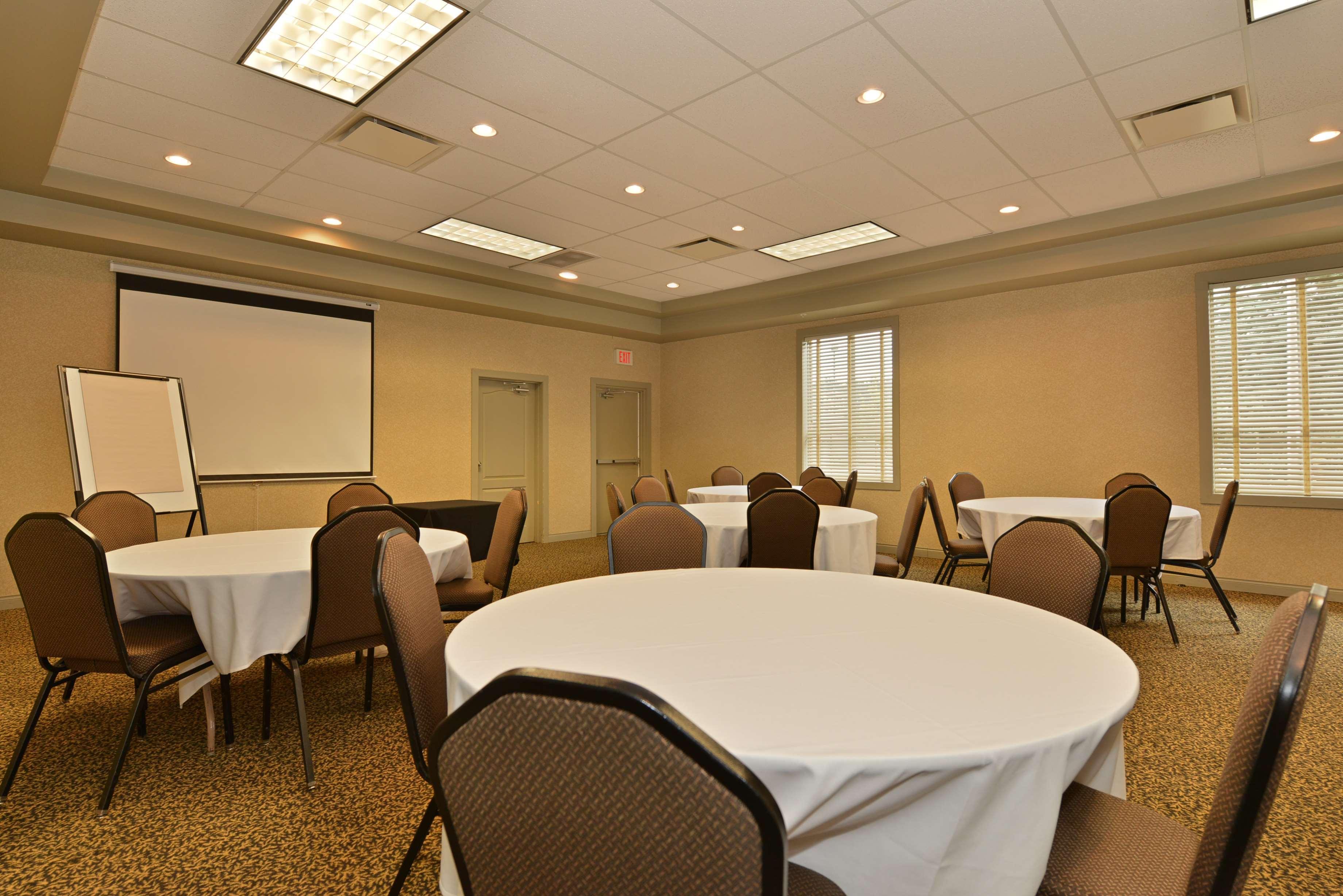 Prestige Harbourfront Resort, Worldhotels Luxury Salmon Arm Luaran gambar