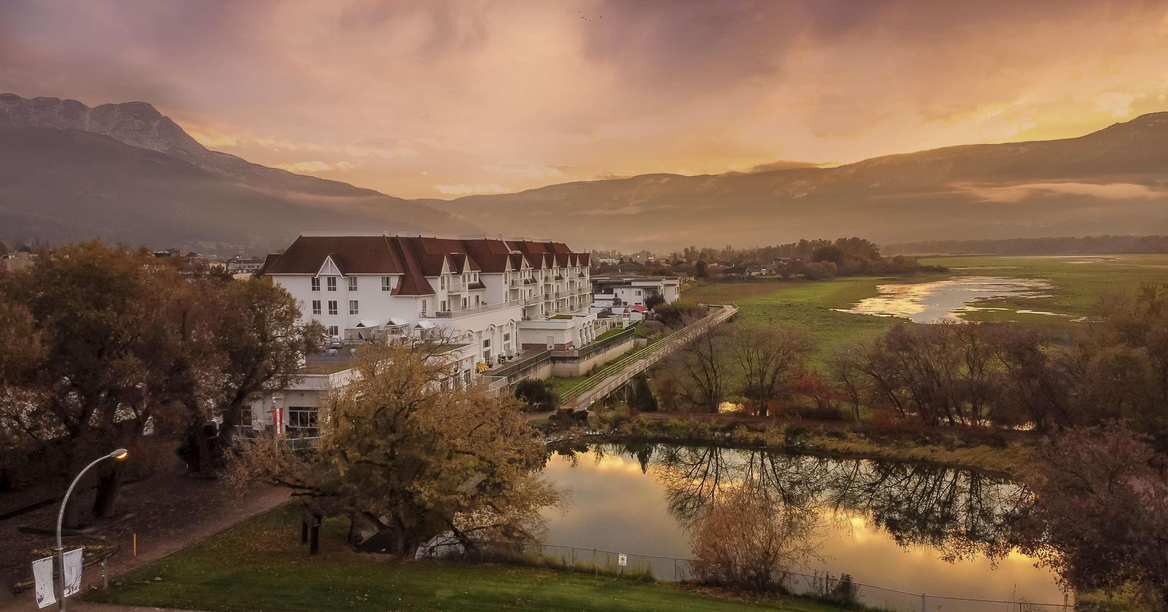 Prestige Harbourfront Resort, Worldhotels Luxury Salmon Arm Luaran gambar