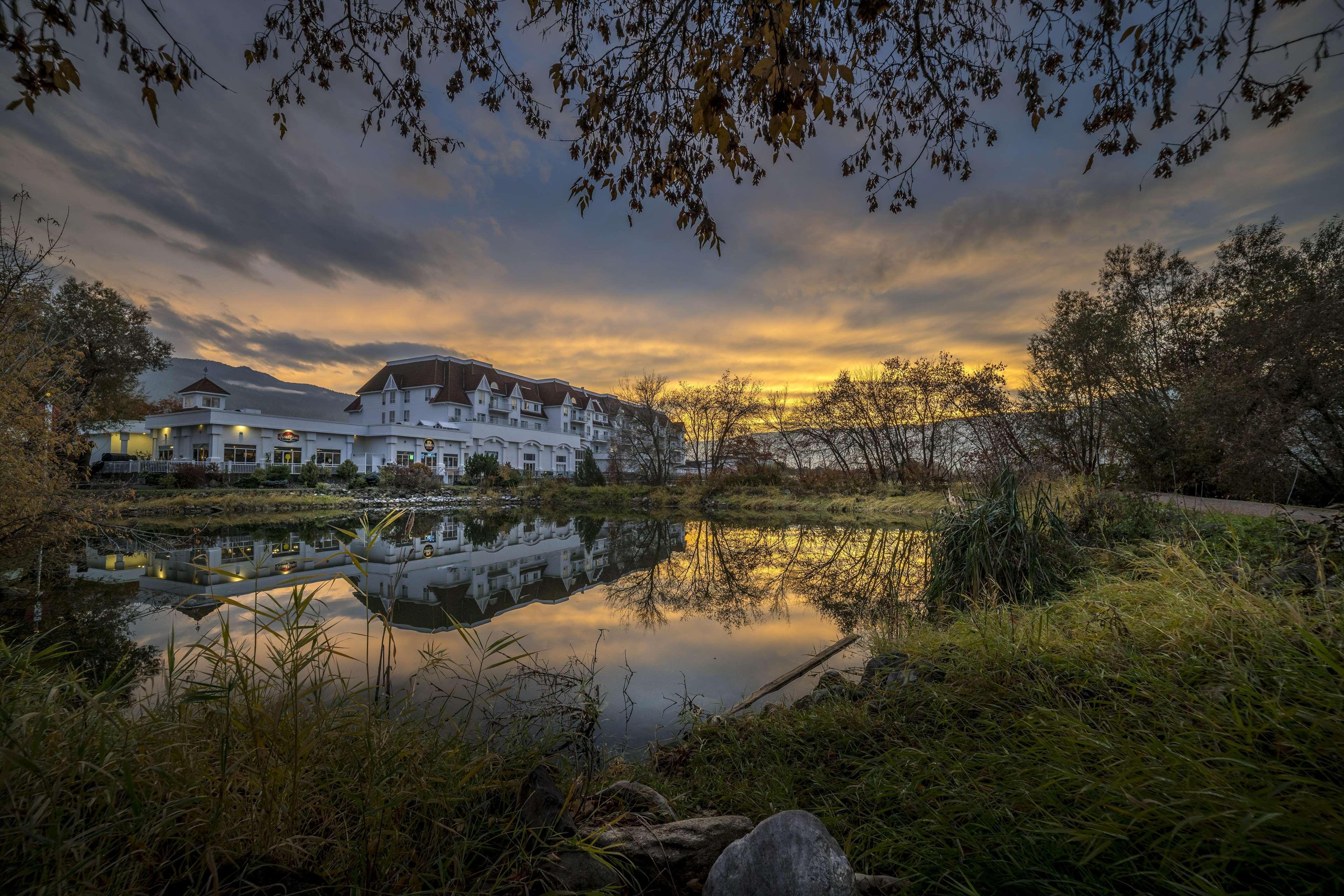 Prestige Harbourfront Resort, Worldhotels Luxury Salmon Arm Luaran gambar