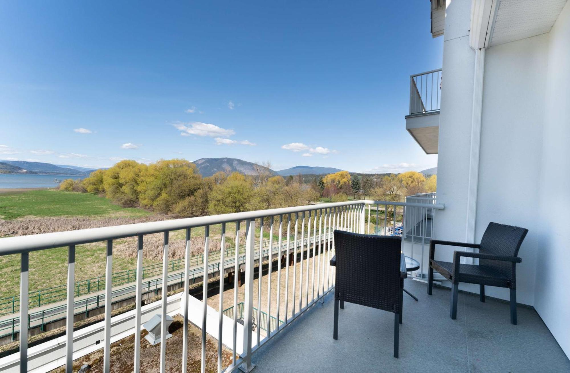 Prestige Harbourfront Resort, Worldhotels Luxury Salmon Arm Luaran gambar